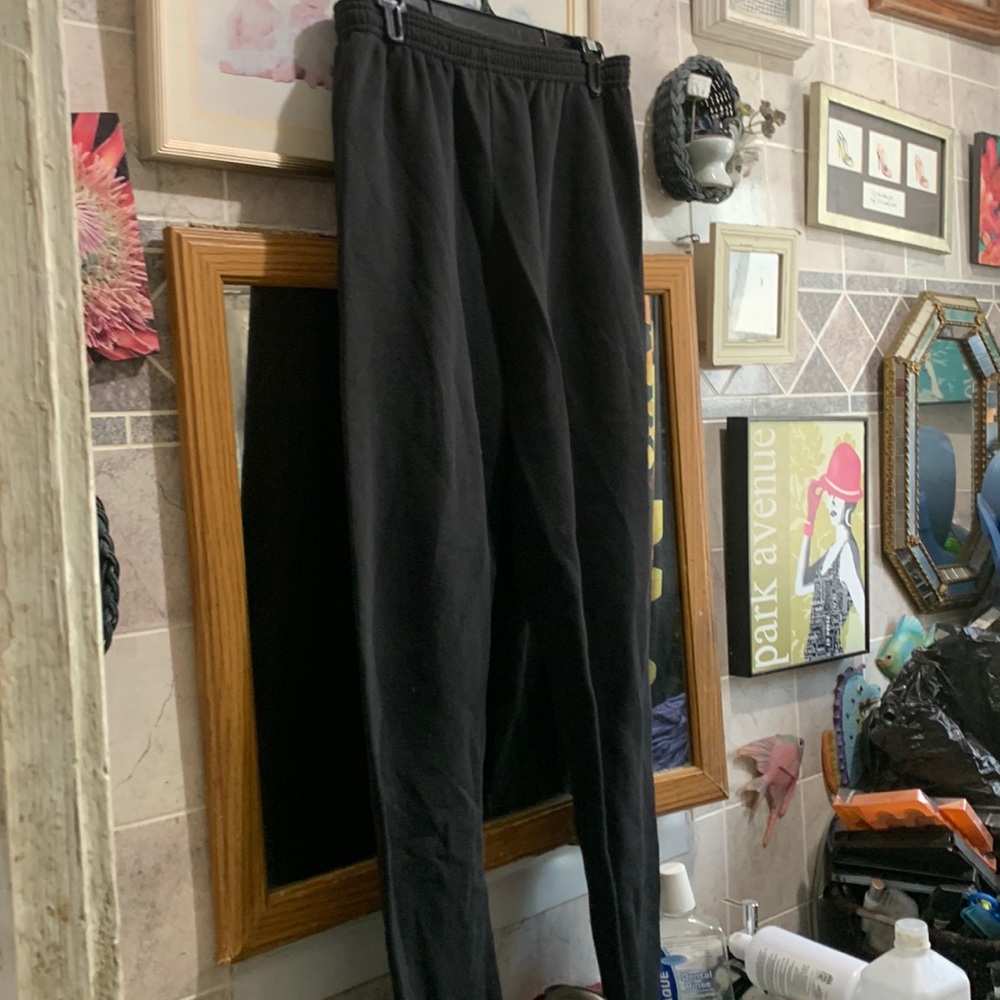 Sturdy sweats pants